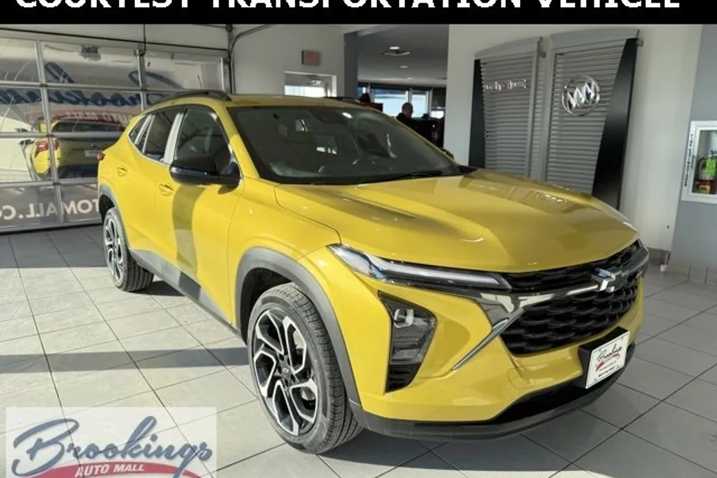 2025 Chevrolet Trax photo 1