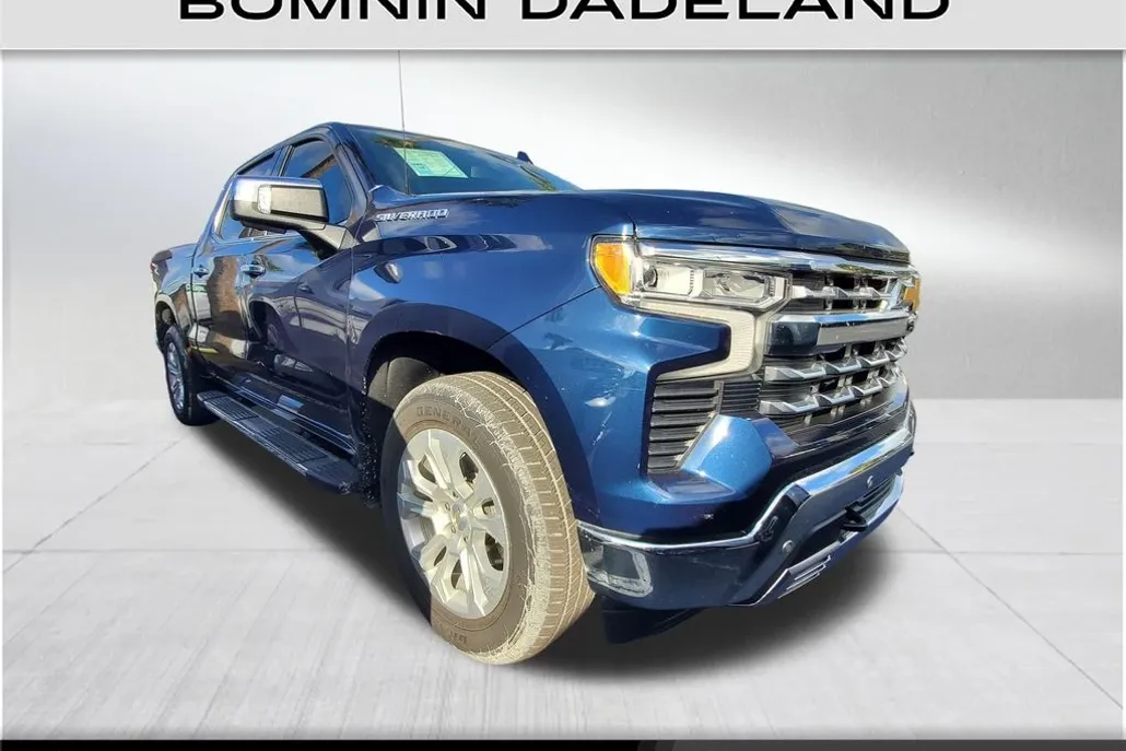 2023 Chevrolet Silverado 1500 LTZ photo 1
