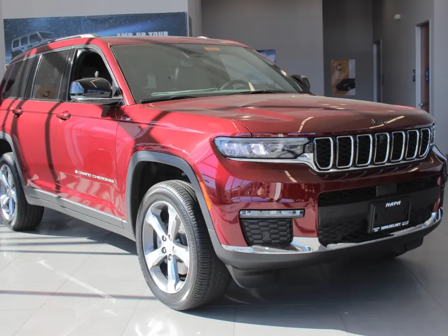 2025 Jeep Grand Cherokee Limited photo 1