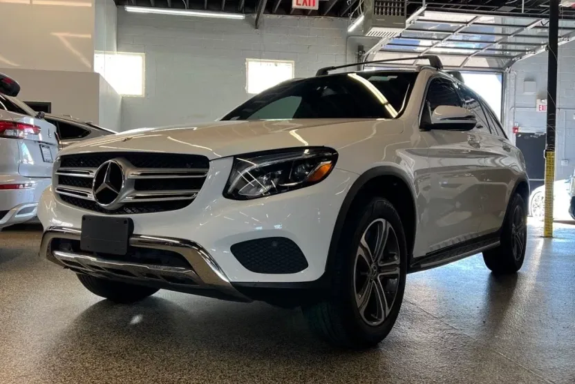 2019 Mercedes Benz GLC 300 4MATIC photo 1