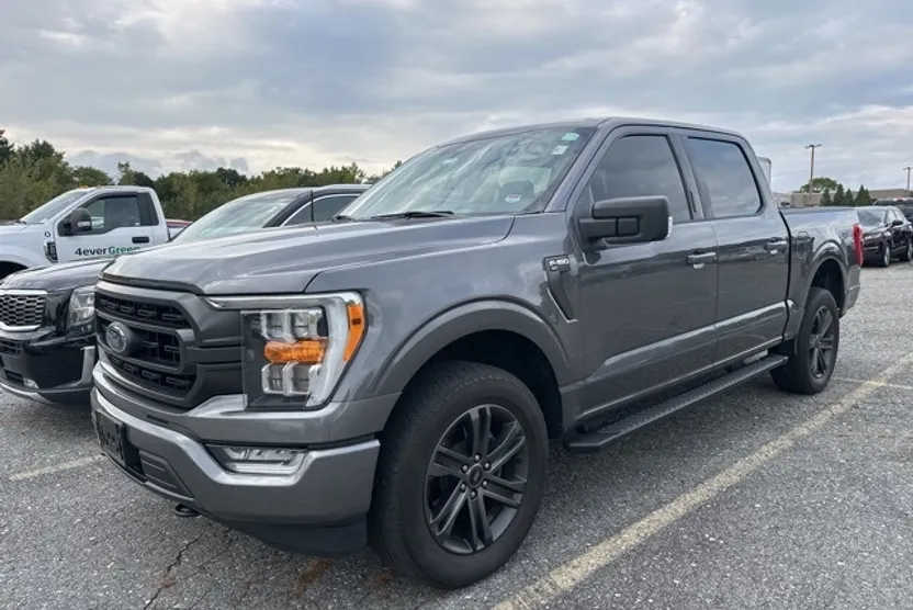 2022 Ford F-150 XLT photo 1