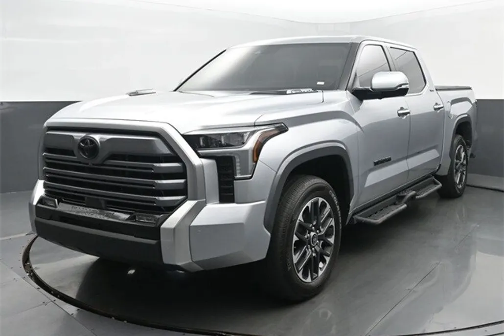 2024 Toyota Tundra Limited photo 1