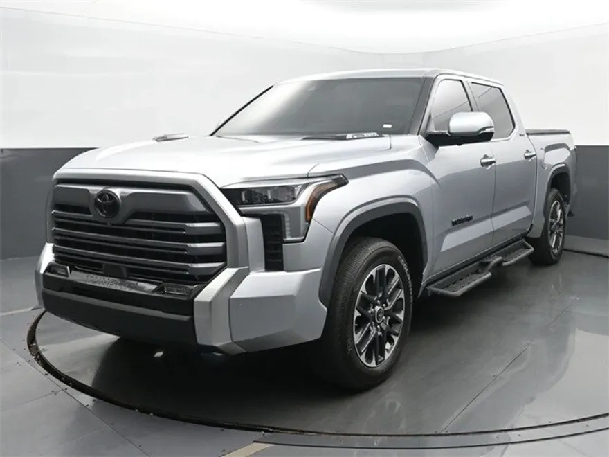 2024 Toyota Tundra Limited photo 1