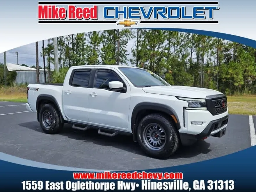 2023 Nissan Frontier PRO-X Crew Cab photo 1