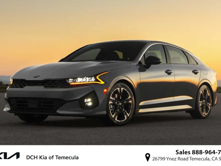 2021 Kia K5 EX photo 1
