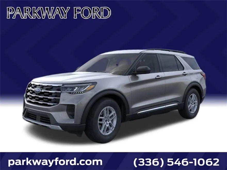 2025 Ford Explorer photo 1