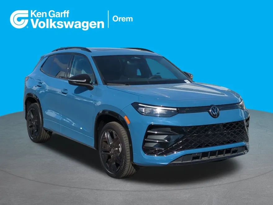 2025 Volkswagen Tiguan SE R-Line Black photo 1