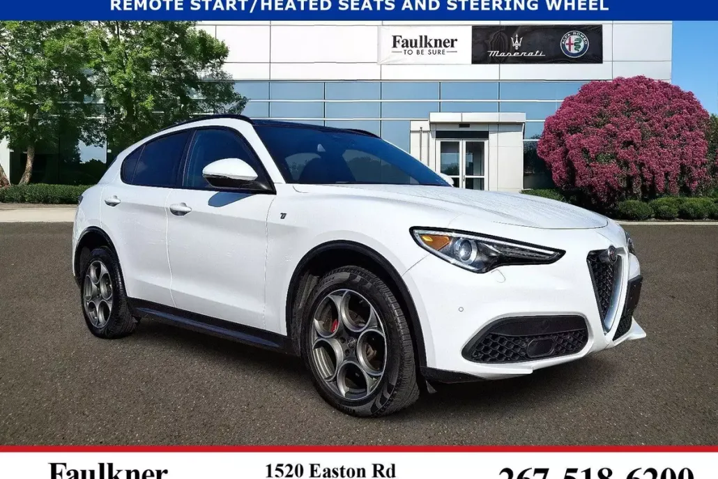 2022 Alfa Romeo Stelvio Ti photo 1