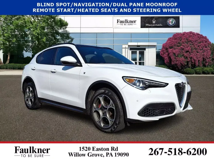 2022 Alfa Romeo Stelvio Ti photo 1