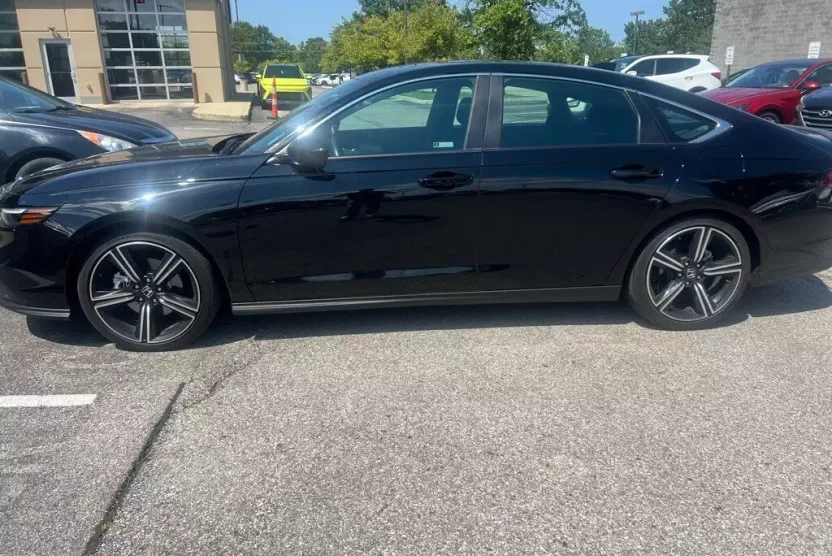 2024 Honda Accord Hybrid Sport photo 1