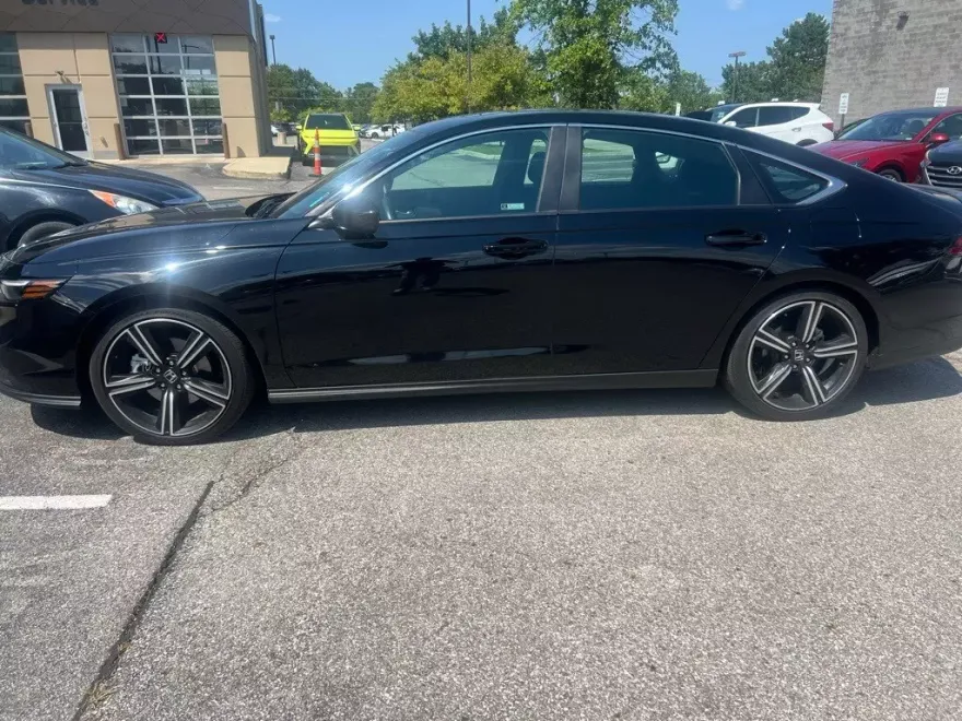 2024 Honda Accord Hybrid Sport photo 1