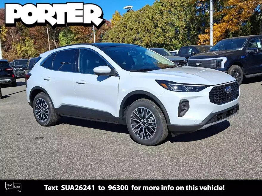 2025 Ford Escape Titanium photo 1
