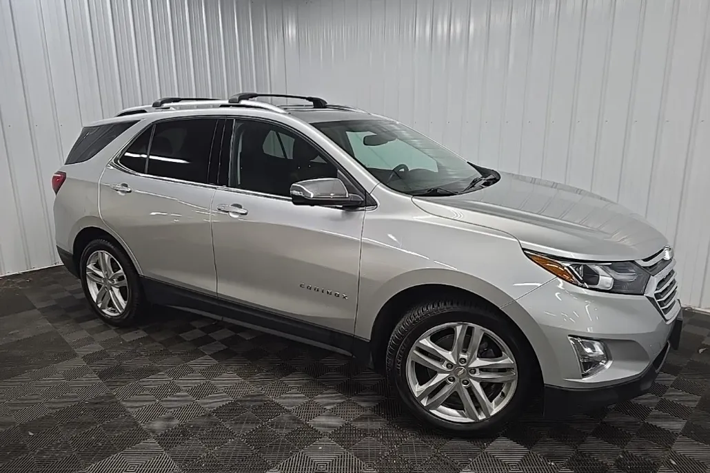 2019 Chevrolet Equinox Premier photo 1