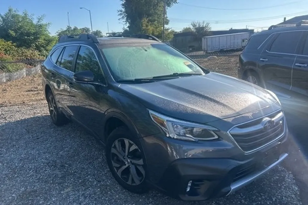 2022 Subaru Outback Limited photo 1