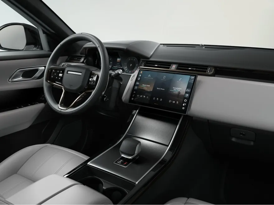 2026 Land Rover Range Rover Velar SE photo 1
