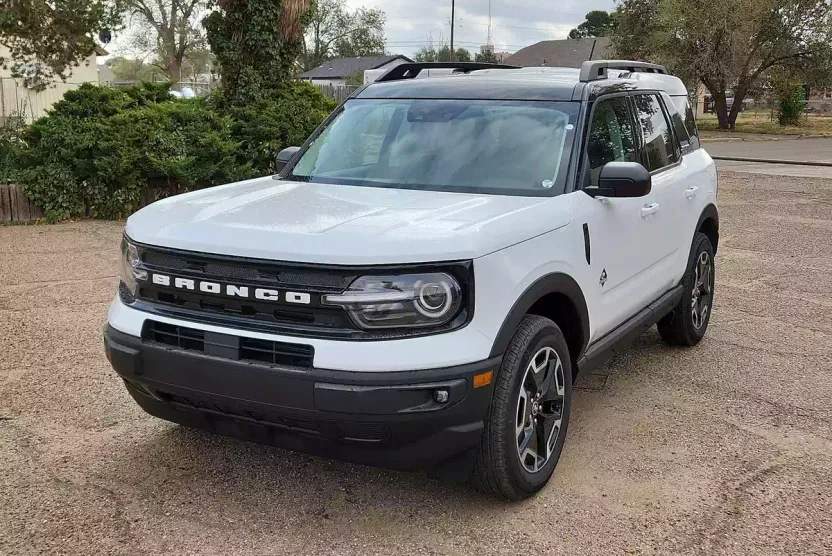 2024 Ford Bronco Sport Outer Banks photo 1