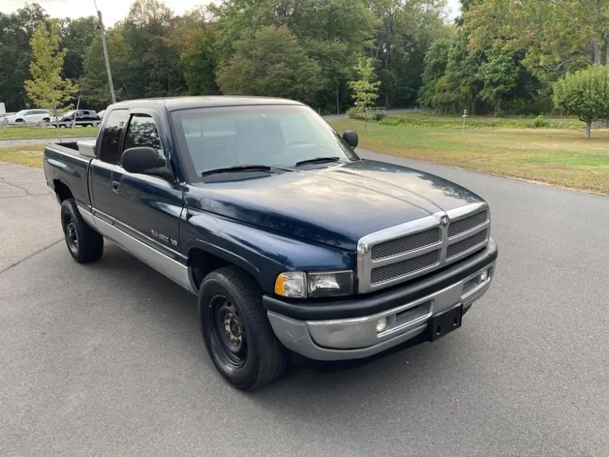 2001 Dodge Ram photo 1