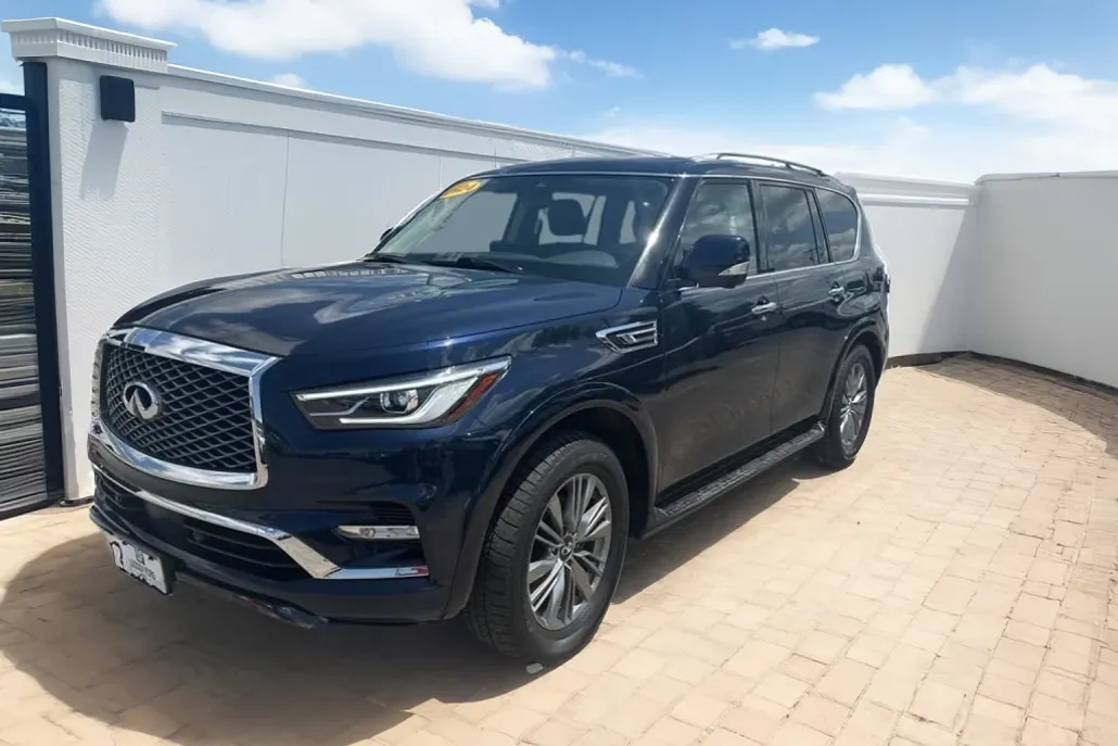 2024 Infiniti QX80 Luxe photo 1