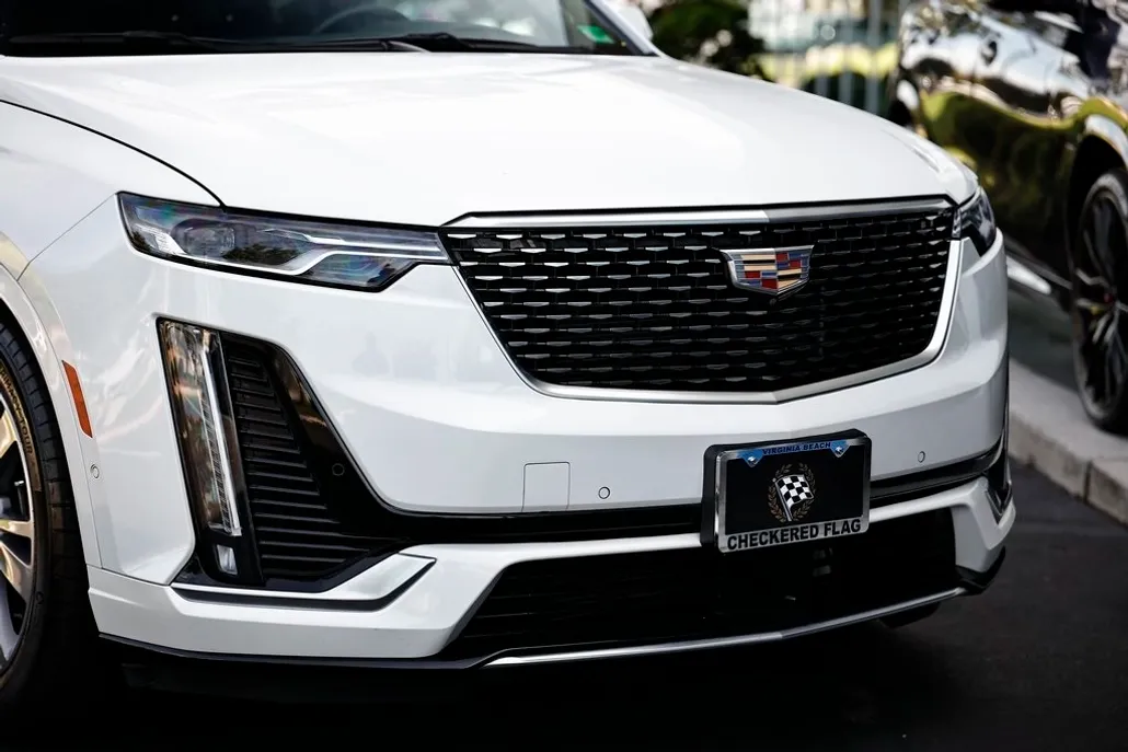 2024 Cadillac XT6 Premium Luxury photo 1
