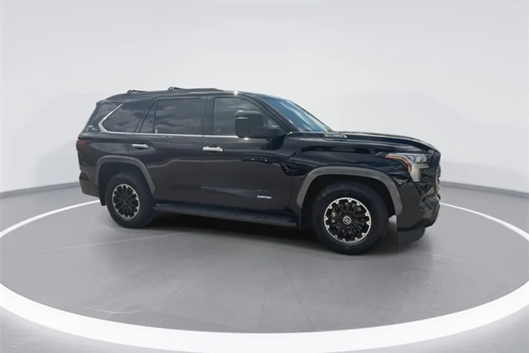 2023 Toyota Sequoia Limited photo 1