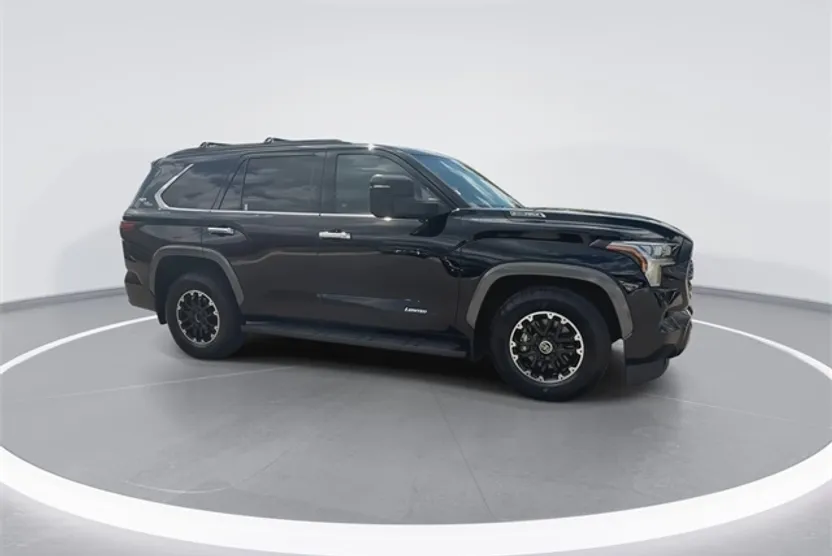 2023 Toyota Sequoia Limited photo 1