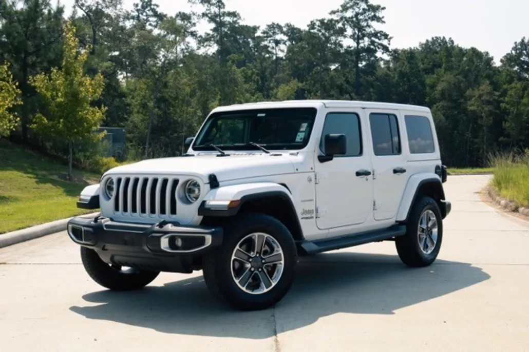 2020 Jeep Wrangler Unlimited Sahara photo 1