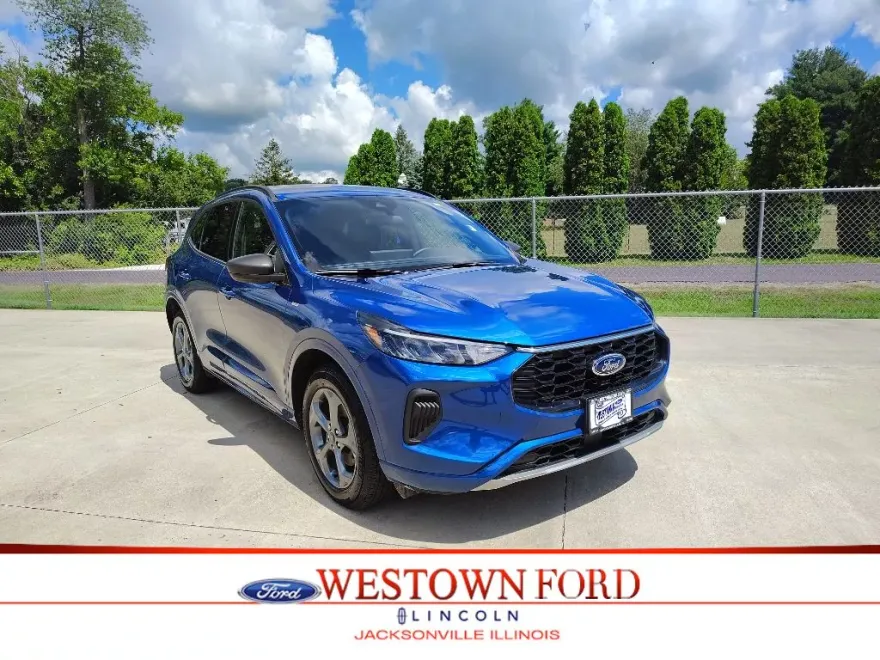 2023 Ford Escape ST-Line photo 1