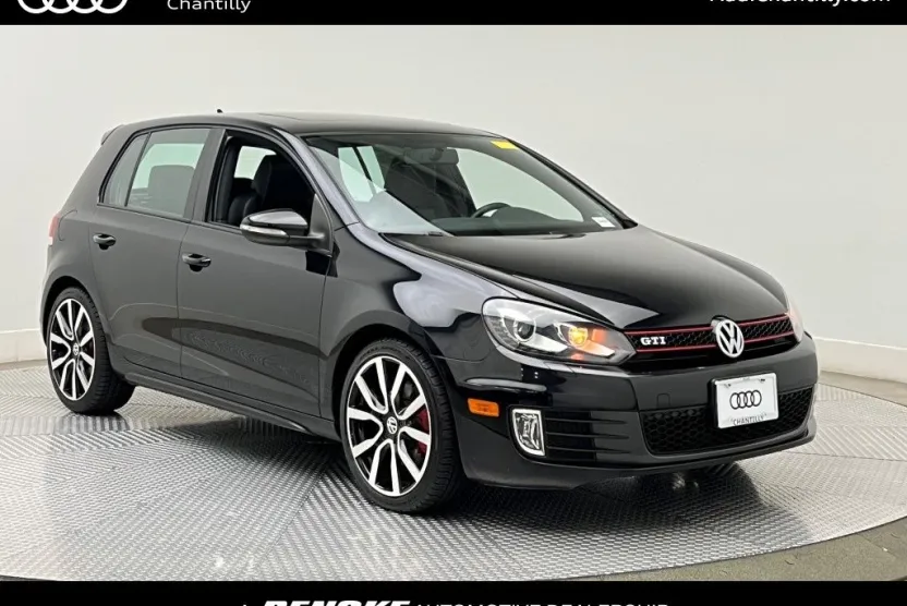 2014 Volkswagen Golf GTI Wolfsburg Edition photo 1