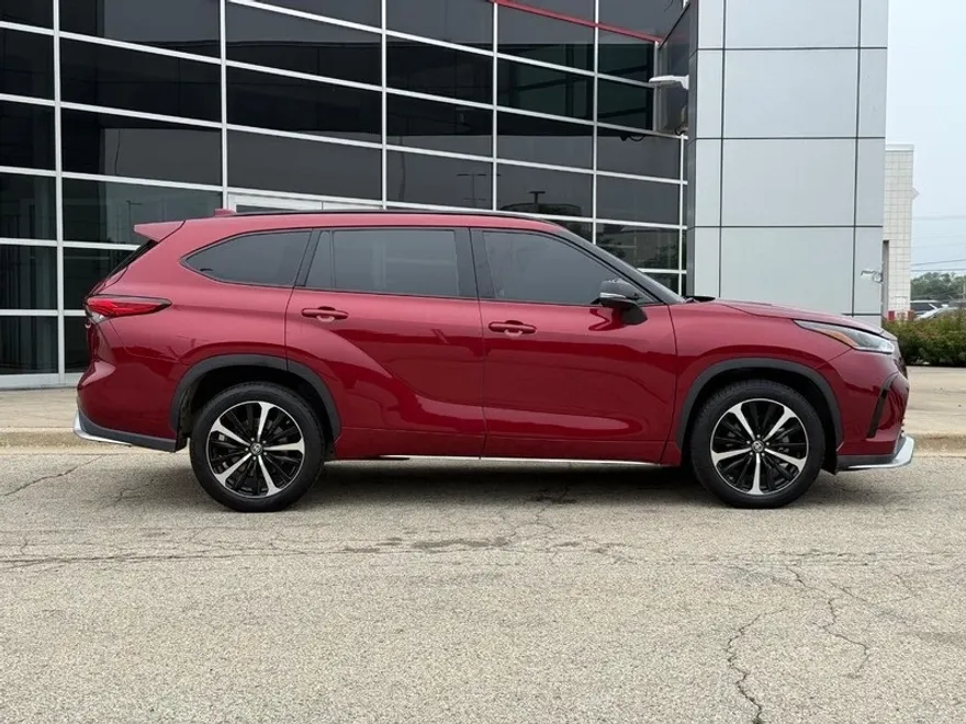 2021 Toyota Highlander XSE photo 1