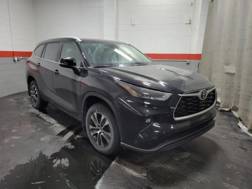 2025 Toyota Highlander XLE XSE Platinum Limited photo 1