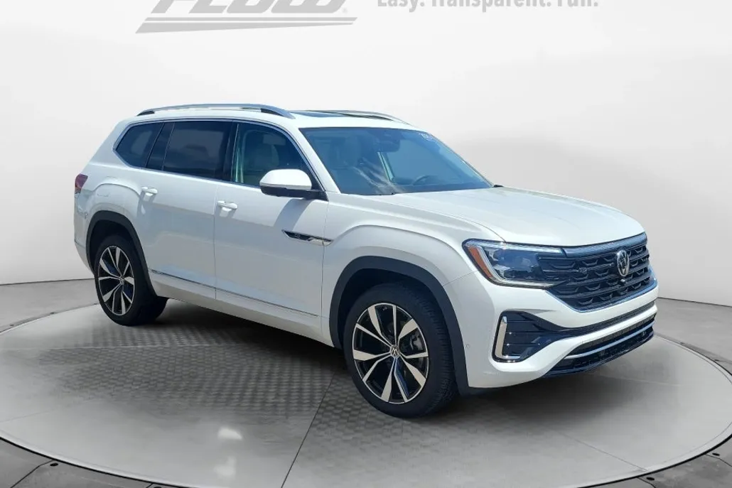 2025 Volkswagen Atlas SEL Premium R-Line photo 1