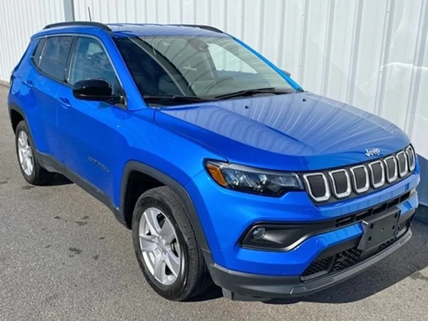 2022 Jeep Compass Latitude photo 1
