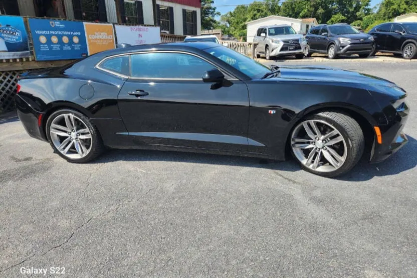 2018 Chevrolet Camaro 1LS 1LT photo 1