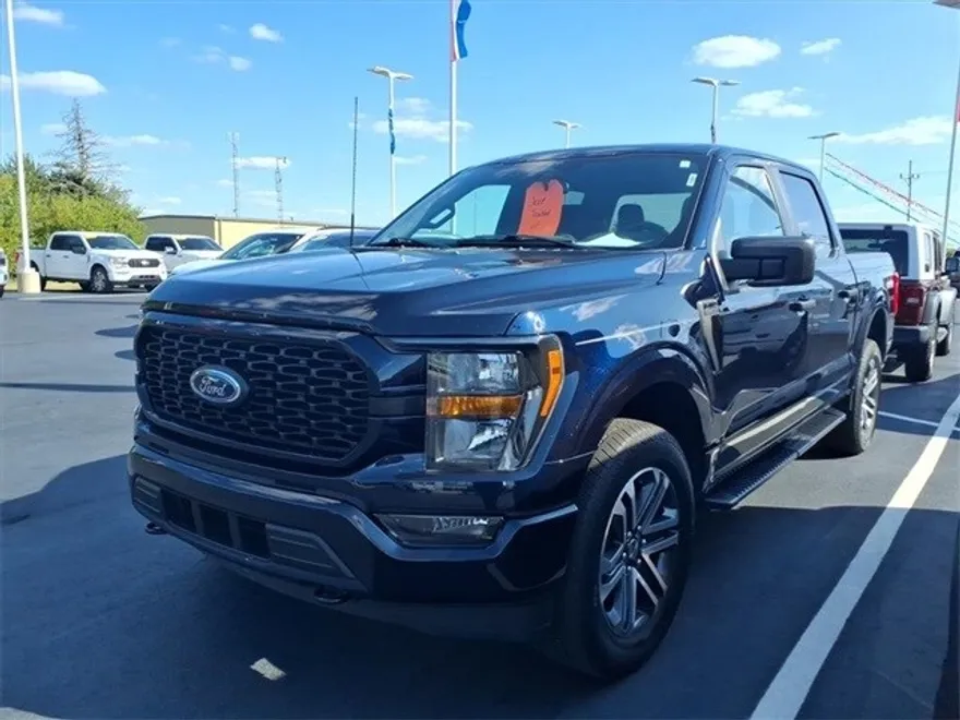 2023 Ford F-150 XL photo 1