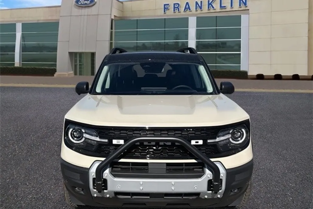2025 Ford Bronco Sport Outer Banks photo 1