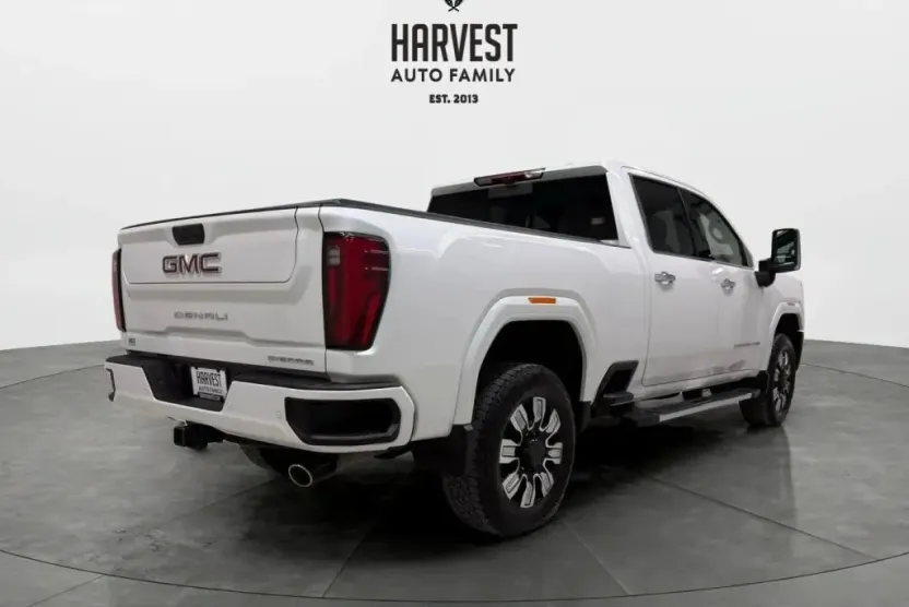 2024 Gmc Sierra 2500 HD Denali photo 1