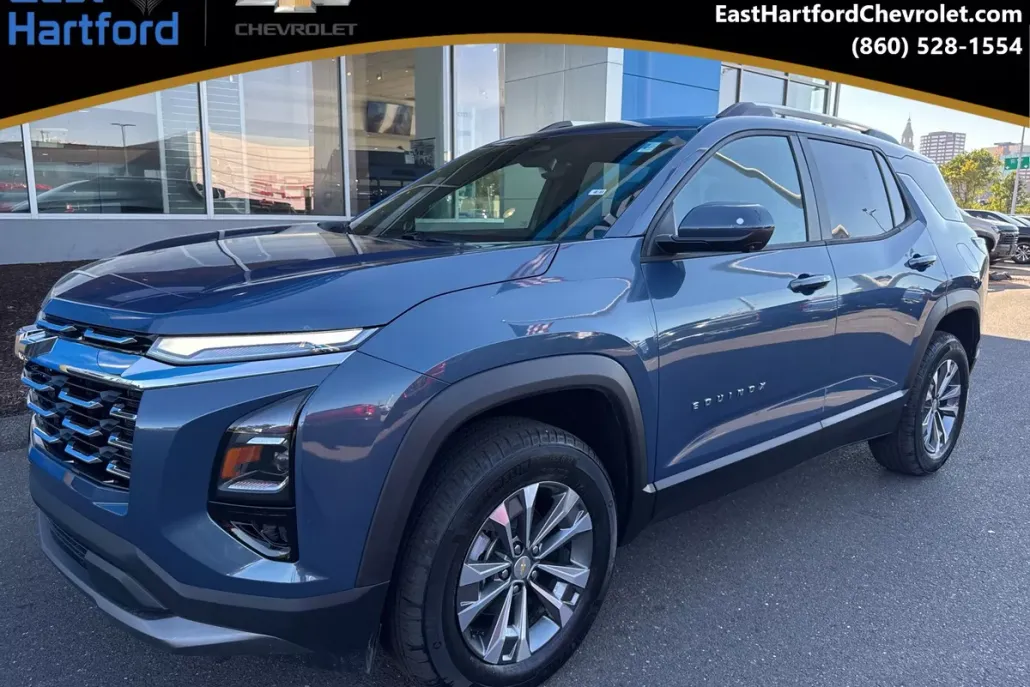 2026 Chevrolet Equinox LT photo 1
