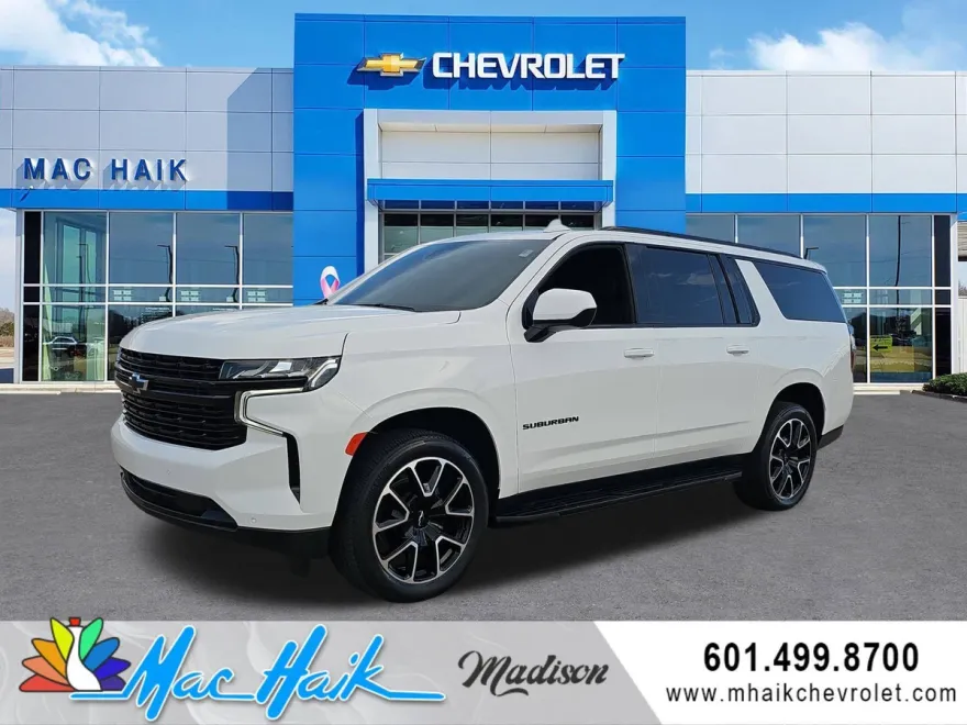 2023 Chevrolet Suburban RST photo 1