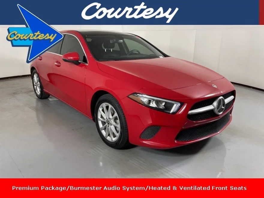 2019 Mercedes Benz A 220 4MATIC photo 1