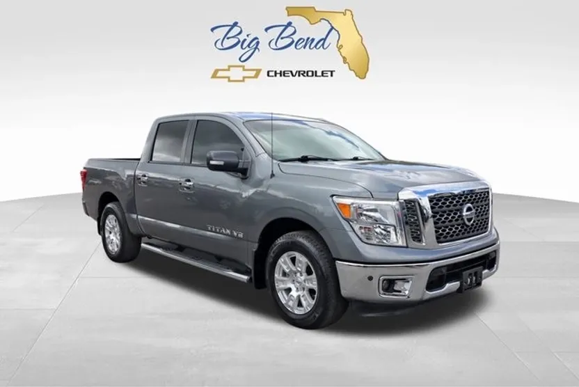 2018 Nissan Titan SV photo 1
