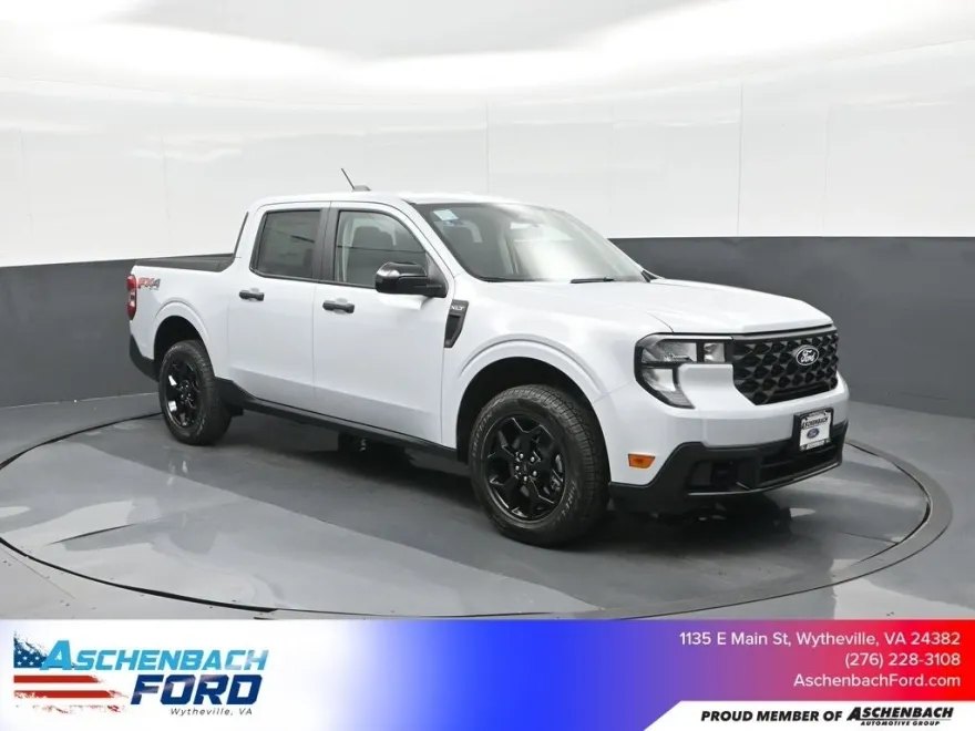 2025 Ford Maverick XLT photo 1