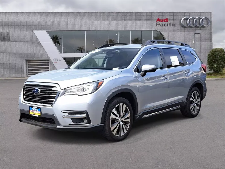 2022 Subaru Ascent Limited photo 1