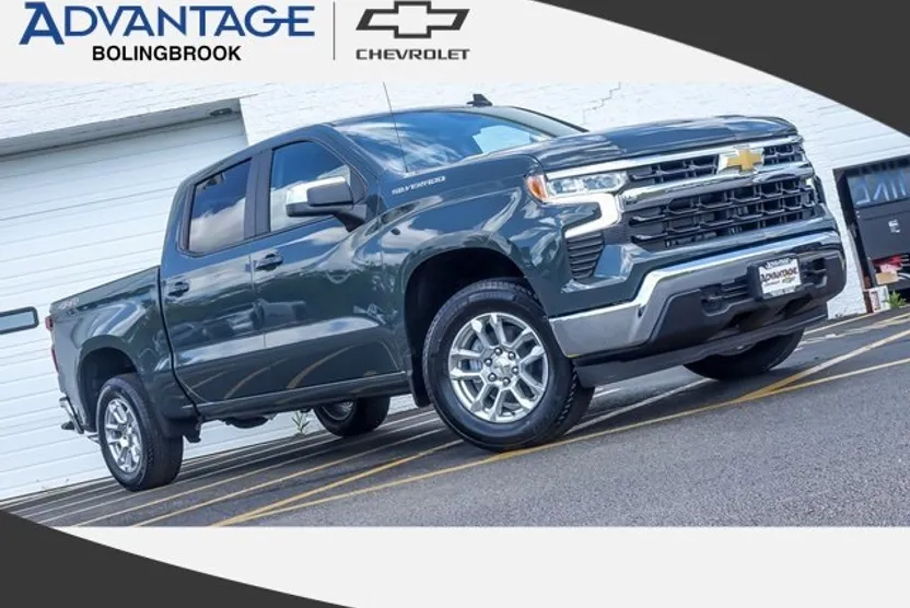 2026 Chevrolet Silverado 1500 LT photo 1