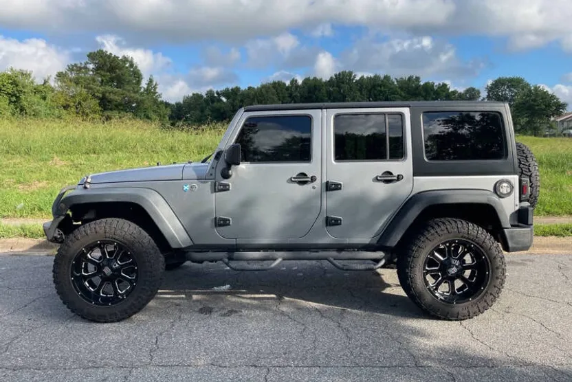 2016 Jeep Wrangler Sport photo 1
