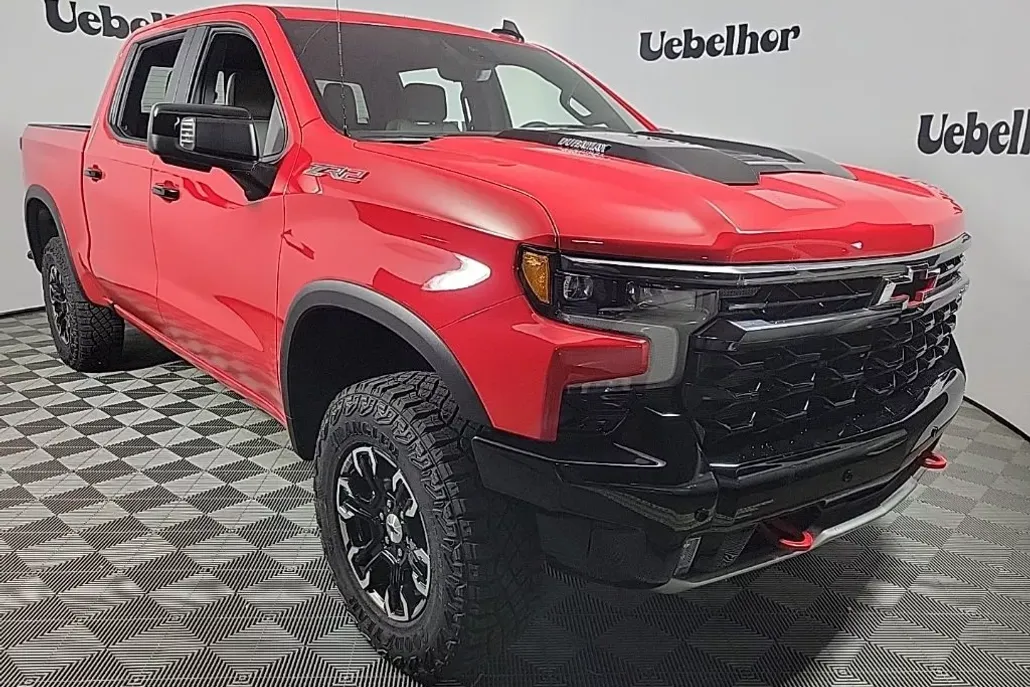 2026 Chevrolet Silverado 1500 ZR2 photo 1