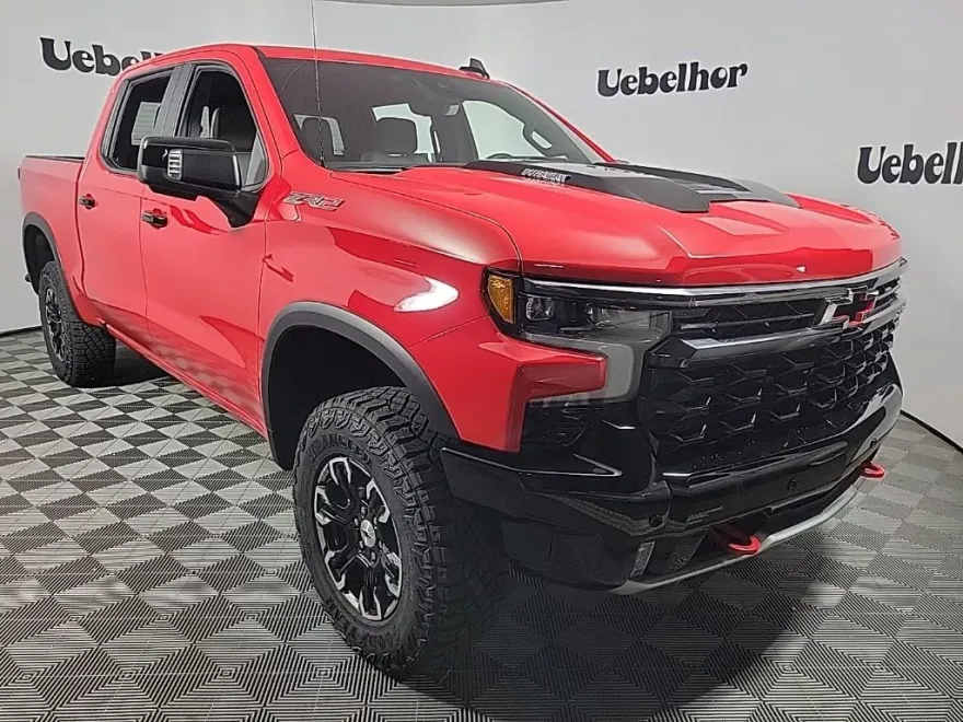 2026 Chevrolet Silverado 1500 ZR2 photo 1