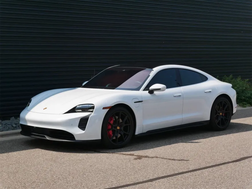 2022 Porsche Taycan GTS photo 1