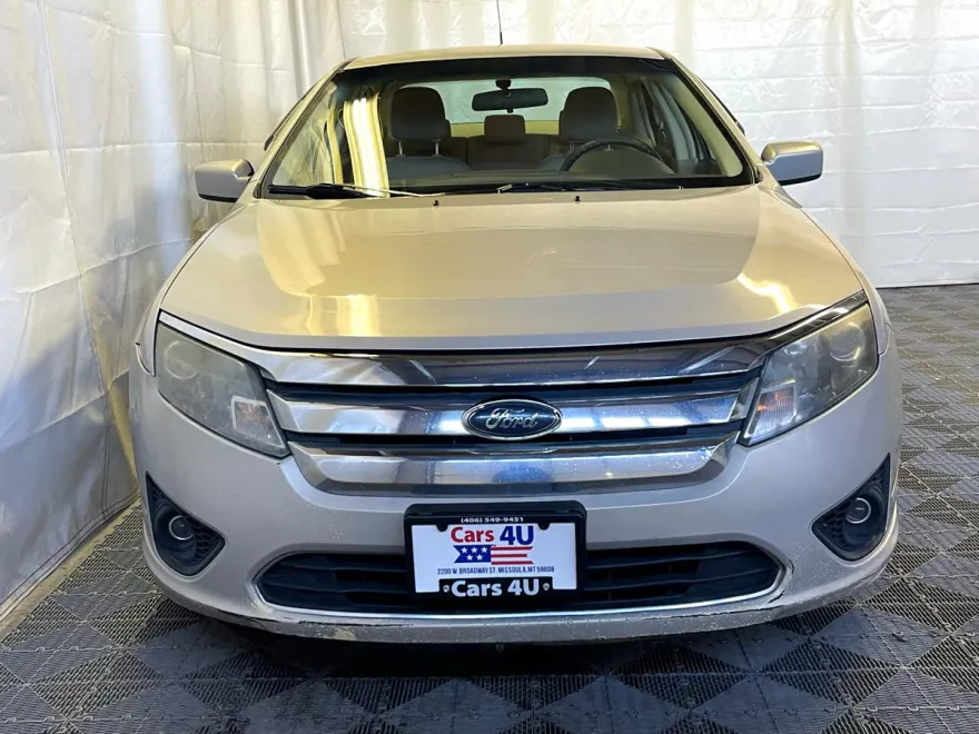 2010 Ford Fusion SE photo 3
