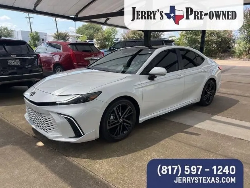 2025 Toyota Camry XSE photo 1