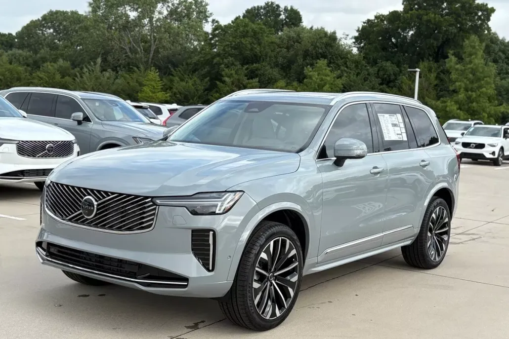 2026 Volvo XC90 photo 1